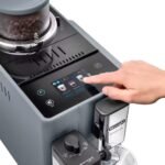 Kaffeevollautomat De’Longhi EXAM440.55.G Rivelia Milk Grau - Image 3